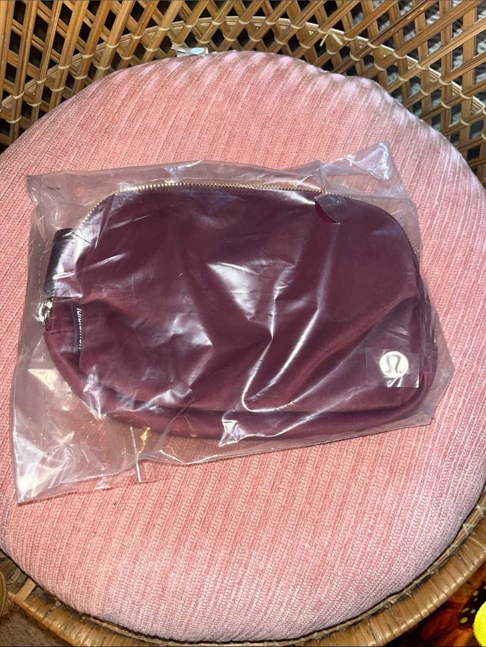 NWT Lululemon Valore belt bag
